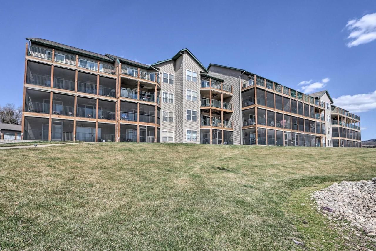 Step-Free Camdenton Condo With Boat Ramp, Dock, Slip Exterior foto