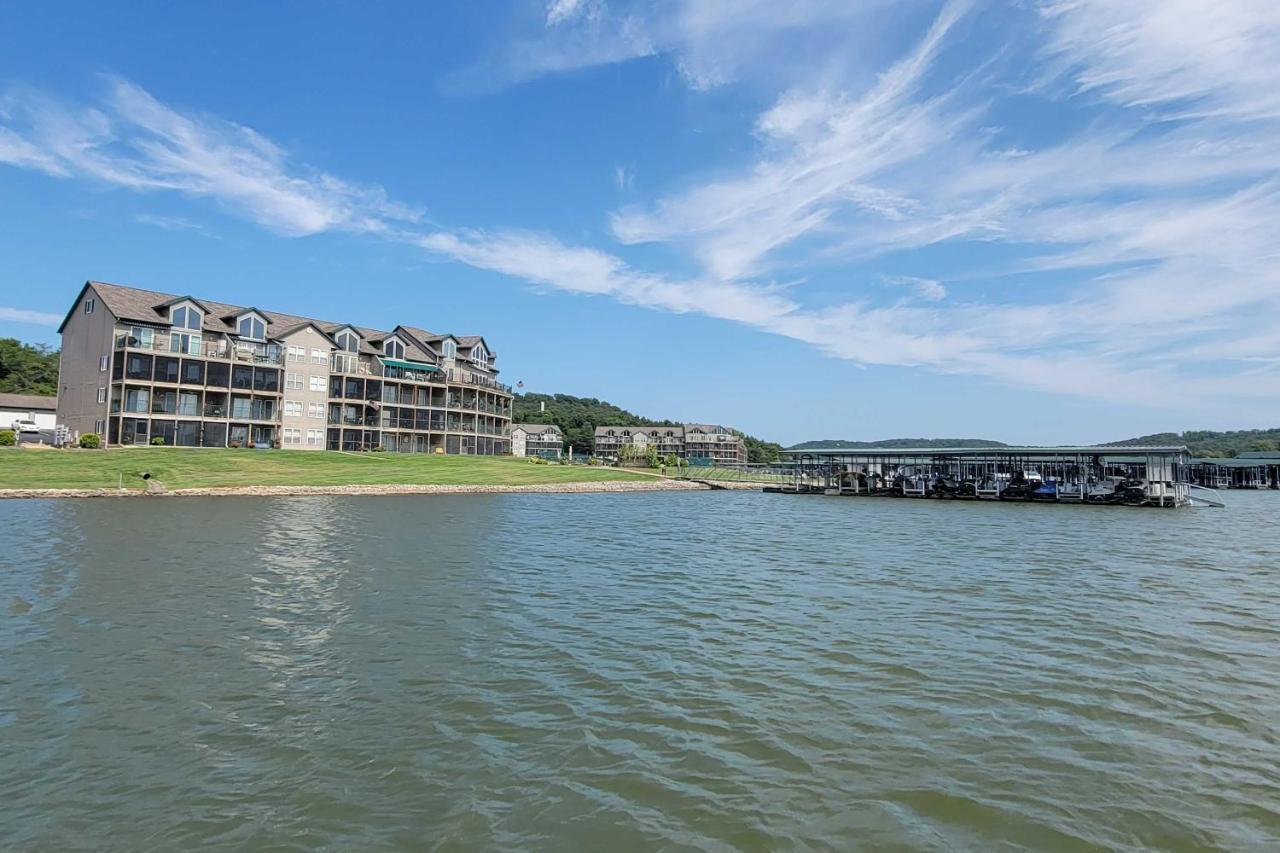 Step-Free Camdenton Condo With Boat Ramp, Dock, Slip Exterior foto